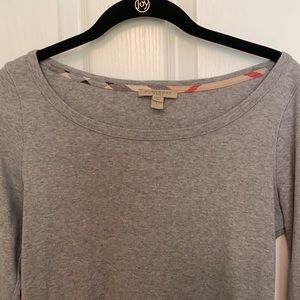 Burberry tshirt